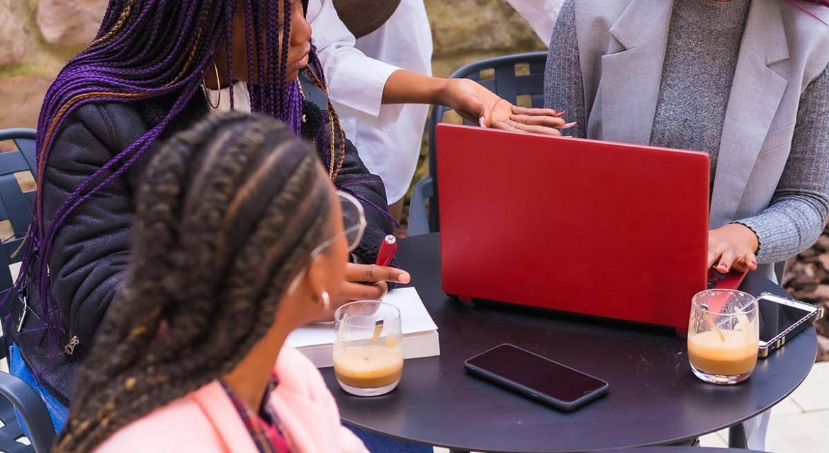 Carolina Employment Business Training Centre